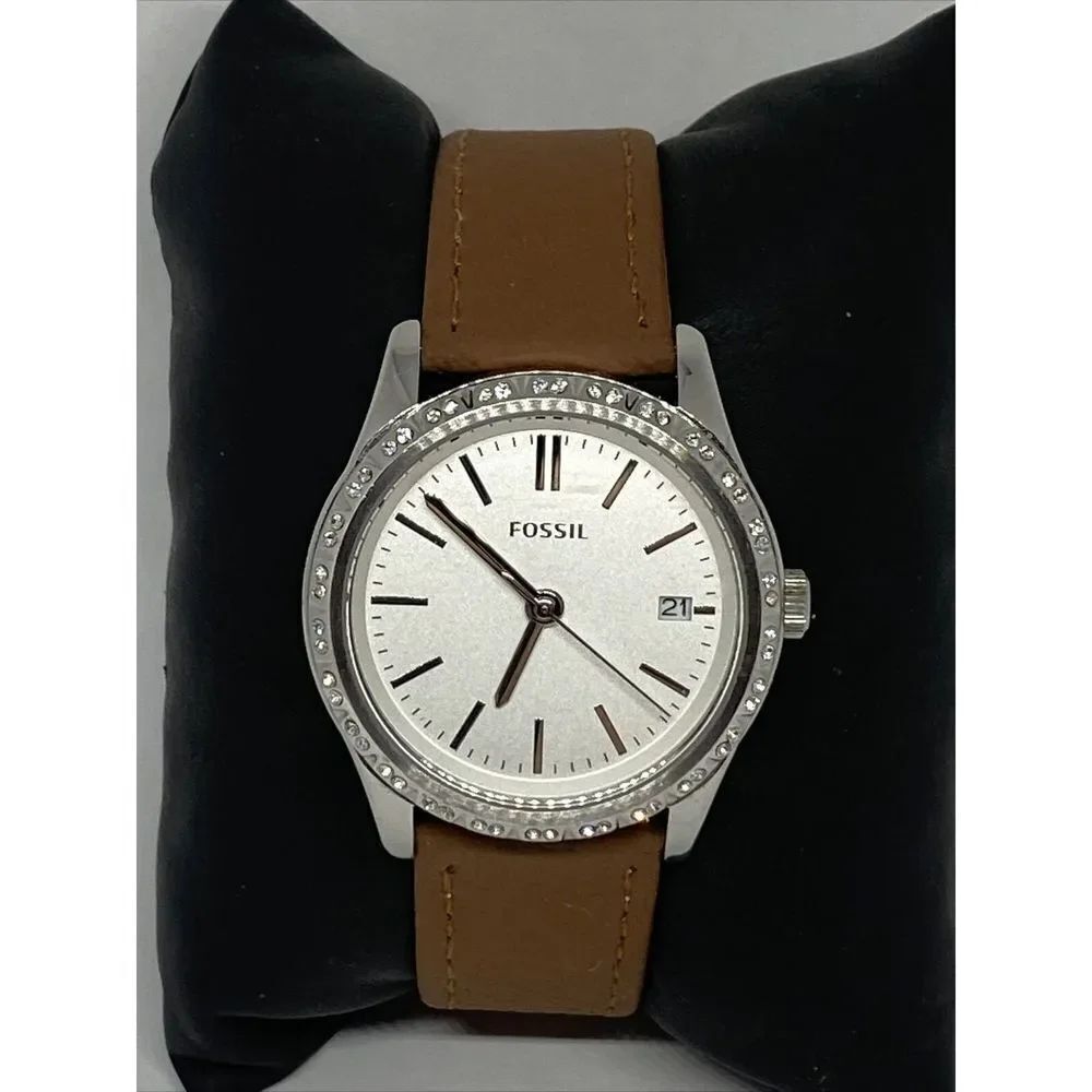 Fossil BQ3373 Women's Brown Leather Analog Silver Dial Quartz Wrist Watch XR711